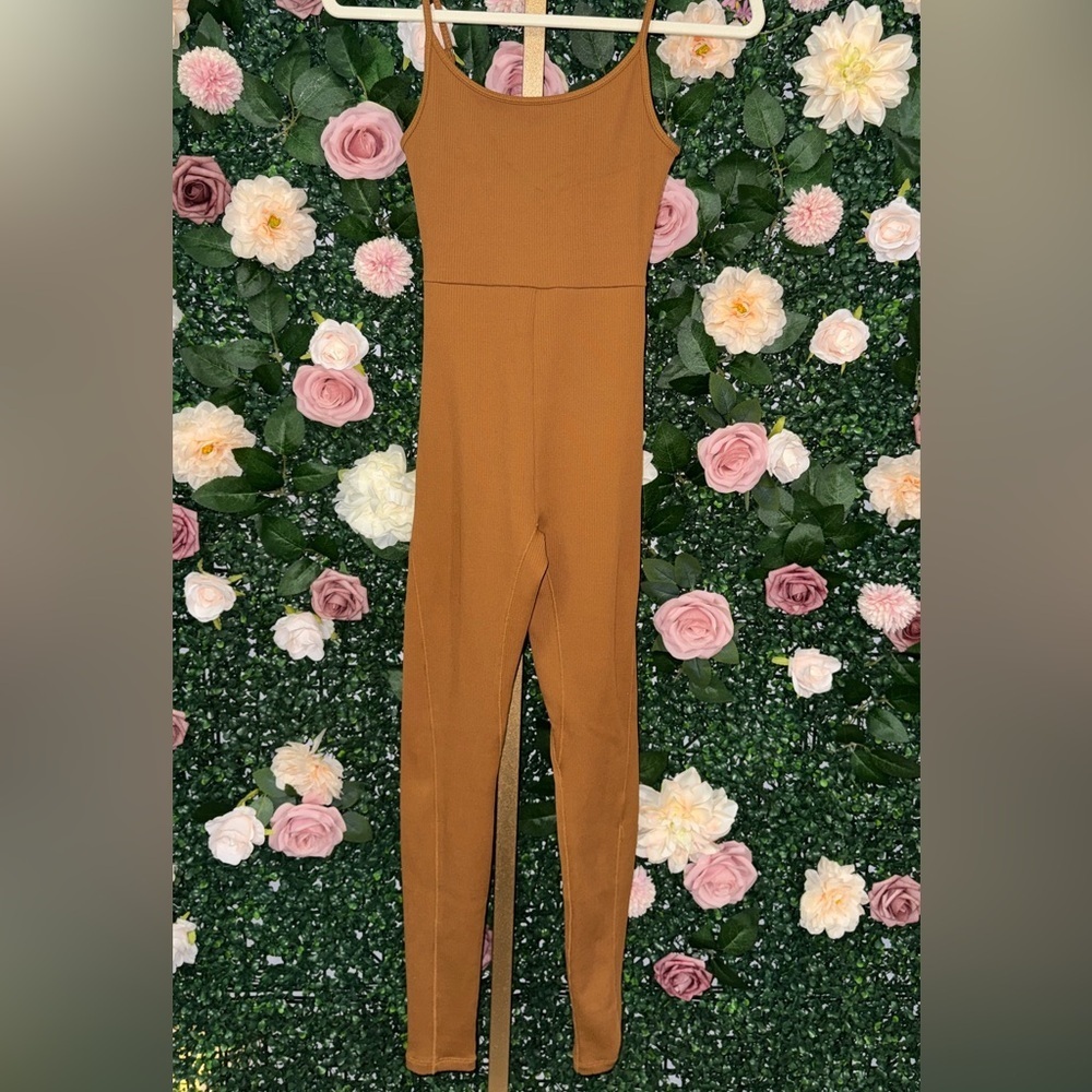 Ribbed Sleeveless Jumpsuit in Camel
